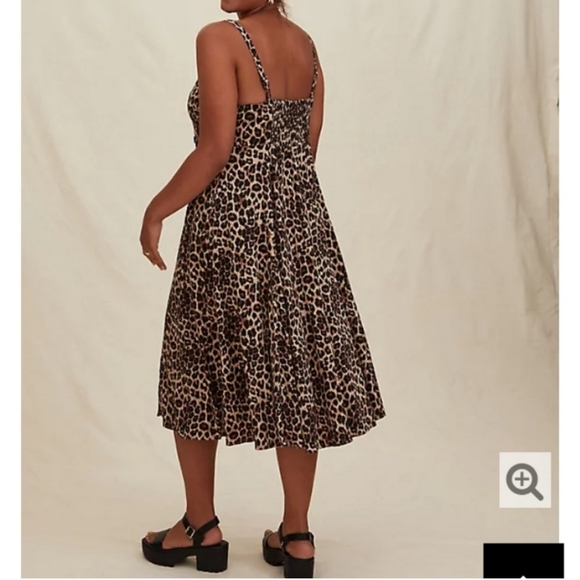 Torrid leopard dress with POCKETS - Picture 4 of 15